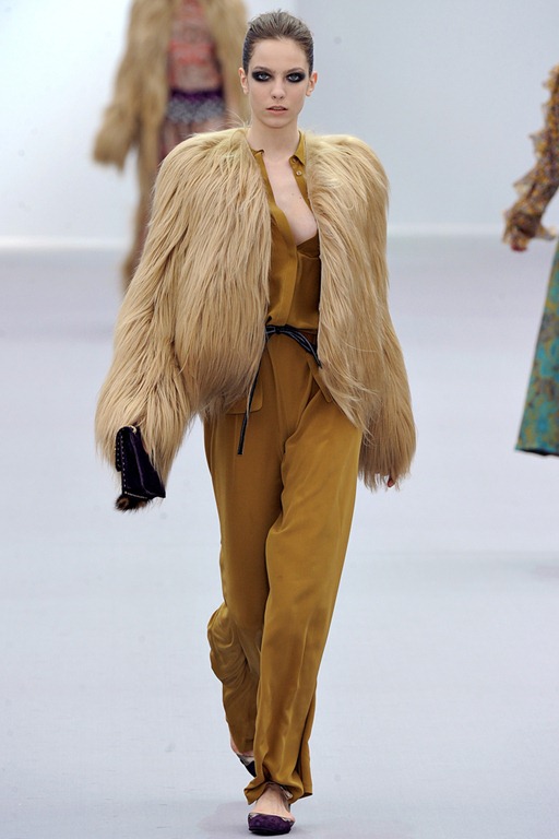 Wearable Trends: Just Cavalli Ready-To-Wear Fall 2011 Runway Photos